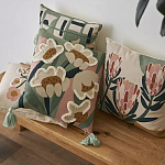 Подушка с цветочным принтом и кисточками Blooming Elegance Daisy варинант исполнения - 8 | Loft Concept в Барнауле