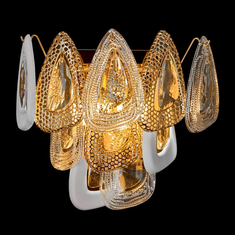 Бра с белыми и прозрачными подвесками Character Chandelier Золотой Прозрачный Белый Бра с белыми и прозрачными подвесками Character Chandelier Золотой Прозрачный Белый в Барнауле | Loft Concept