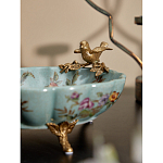 Блюдо из голубого фарфора с бронзовой птичкой Blue Garden варинант исполнения - 6 | Loft Concept в Барнауле