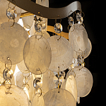 Люстра подвесная с белыми перламутровыми подвесками и изогнутыми золотистыми элементами Диаметр 50 см SHELL Chandelier варинант исполнения - 4 | Loft Concept в Барнауле