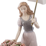 Статуэтка фарфоровая Девушка с цветами Charming Statuette варинант исполнения - 1 | Loft Concept в Барнауле