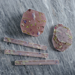 Шкатулка из эпоксидной смолы с цветами розовая Epoxy Resin Square Box Pink варинант исполнения - 4 | Loft Concept в Барнауле