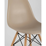 Пластиковый стул на ножках из массива бука Eames Beige варинант исполнения - 2 | Loft Concept в Барнауле