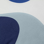 Подушка декоративная хлопковая синего цвета с абстрактным принтом Elysian Flow Azure варинант исполнения - 3 | Loft Concept в Барнауле