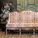 Трехместный диван из массива бука бежевый с растительным орнаментом Raffael Renaissance Beige Sofa варинант исполнения - 10 | Loft Concept в Барнауле