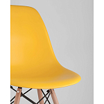 Пластиковый стул на ножках из массива бука Eames Yellow варинант исполнения - 2 | Loft Concept в Барнауле