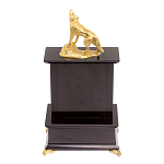 Часы настольные с декором в виде волка из натурального камня Офиокальцит Wolf Stone Clock варинант исполнения - 4 | Loft Concept в Барнауле