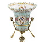 Ваза из голубого фарфора с рисунком птиц и цветов и декоративными элементами Blue Garden варинант исполнения - 1 | Loft Concept в Барнауле