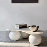 Дизайнерский журнальный стол с изогнутой столешницей на круглых ножках Rigilyr варинант исполнения - 1 | Loft Concept в Барнауле