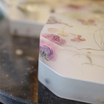 Шкатулка из эпоксидной смолы с цветами белая Epoxy Resin Square Box White варинант исполнения - 6 | Loft Concept в Барнауле