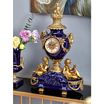 Часы настольные из темно-синего фарфора с бронзовыми фигурками и декоративными элементами Eden Garden варинант исполнения - 4 | Loft Concept в Барнауле