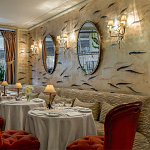 Обои ручная роспись Fishes Blue Pearl on Tarnished Silver gilded silk with pearlescent antiquing варинант исполнения - 7 | Loft Concept в Барнауле