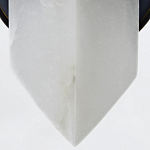 Бра черного цвета металлическое с вертикальным плафоном из алебстра Alora варинант исполнения - 3 | Loft Concept в Барнауле