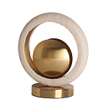 Настольная лампа с бежевым текстурным кольцом и латунным шаром в центре Tactile   варинант исполнения - 1 | Loft Concept в Барнауле