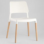 Пластиковый стул на ножках из массива бука Ferret White варинант исполнения - 2 | Loft Concept в Барнауле