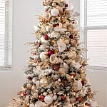 Заснеженная Новогодняя Ель с золотыми листьями и цветами в комплекте варинант исполнения - 1 | Loft Concept в Барнауле