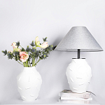 Декоративная ваза белая керамическая с абстрактным объемным декором Molecule Collection варинант исполнения - 4 | Loft Concept в Барнауле