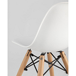 Пластиковый стул на ножках из массива бука Eames Small White варинант исполнения - 3 | Loft Concept в Барнауле