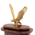 Часы настольные бронзовые из натурального камня Лемезит с декором в виде горного орла Eagle Stone Clock варинант исполнения - 3 | Loft Concept в Барнауле