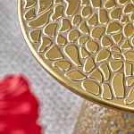 Журнальный столик с конусообразной основой и текстурной поверхностью золотого цвет Ethnic Metal варинант исполнения - 2 | Loft Concept в Барнауле