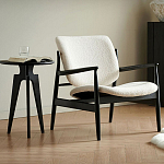 Кресло с каркасом и ножками из древесины и мягкими сиденьем и спинкой Venice варинант исполнения - 1 | Loft Concept в Барнауле