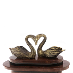 Часы настольные из натурального камня с декором в виде двух лебедей Swans Stone Clock варинант исполнения - 8 | Loft Concept в Барнауле