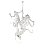 Люстра с тремя фигурами обезьян с лампочками в руках белого цвета Hanging Monkey варинант исполнения - 1 | Loft Concept в Барнауле
