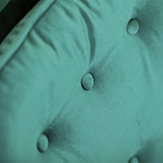 Кресло с мягкой обивкой из велюра на 4-х ножках из массива березы Scarlett Armchair green варинант исполнения - 4 | Loft Concept в Барнауле