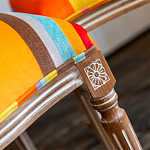 Стул бежевый в разноцветную полоску из натурального бука с изображением птиц и цветов Blooming Birds Colorful Stripes Chair варинант исполнения - 8 | Loft Concept в Барнауле