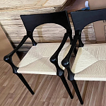 Стул дизайнерский с плетеным сидением Kronos Dining Chair Black варинант исполнения - 2 | Loft Concept в Барнауле