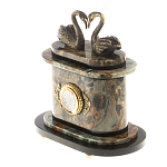 Часы настольные из натурального камня с декором в виде двух лебедей Swans Stone Clock варинант исполнения - 2 | Loft Concept в Барнауле