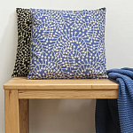 Подушка декоративная фиолетового цвета Blossom Essence Sophie варинант исполнения - 5 | Loft Concept в Барнауле