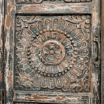 Индийский шкаф с орнаментом резьба из дерева Indian Antique Furniture  варинант исполнения - 1 | Loft Concept в Барнауле