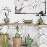 Кувшин зеленого цвета из фарфора с бронзовой крышкой и изогнутой ручкой Eden Garden porcelain and bronze варинант исполнения - 3 | Loft Concept в Барнауле