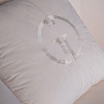 Кресло велюровое оттенка слоновой кости с простроченной спинкой Perfect Comfort варинант исполнения - 2 | Loft Concept в Барнауле