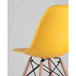 Пластиковый стул на ножках из массива бука Eames Yellow варинант исполнения - 3 | Loft Concept в Барнауле