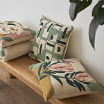 Подушка с цветочным принтом Blooming Elegance Lily варинант исполнения - 6 | Loft Concept в Барнауле