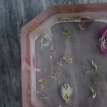 Шкатулка из эпоксидной смолы с цветами розовая Epoxy Resin Square Box Pink варинант исполнения - 7 | Loft Concept в Барнауле