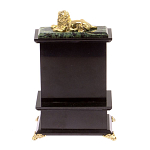 Часы настольные с декором в виде льва из натурального камня Нефрит Lion Stone Clock варинант исполнения - 4 | Loft Concept в Барнауле