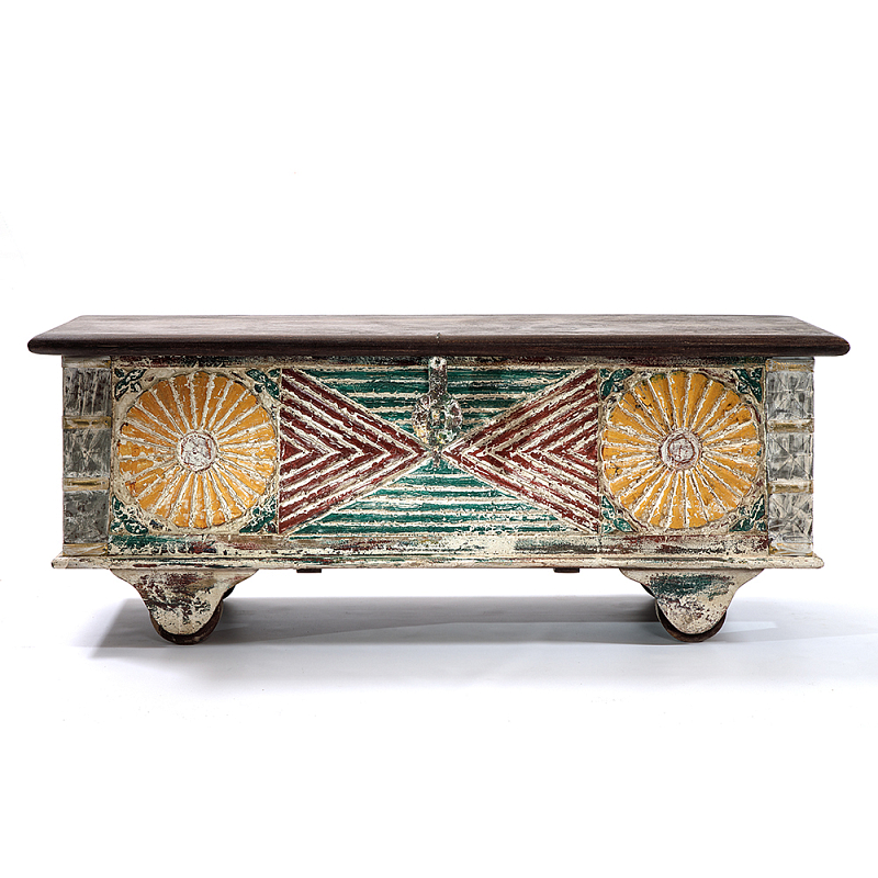 Сундук резной Advaith Carved Antique Chest Бежевый Мульти Коричневый в Барнауле | Loft Concept 