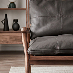 Кресло c каркасом из массива дерева и мягкой кожаной обивкой Walnut Armchair варинант исполнения - 10 | Loft Concept в Барнауле