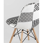 Пластиковый стул на ножках из массива бука Eames Черно-Белый Пэчворк варинант исполнения - 3 | Loft Concept в Барнауле