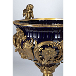 Чаша темно-синего цвета с фигурками ангелов и рельефным декором Eden Garden porcelain and bronze варинант исполнения - 2 | Loft Concept в Барнауле